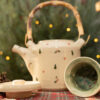 إبريق عيد بين الأشجار وكُبّاياته - Image 3